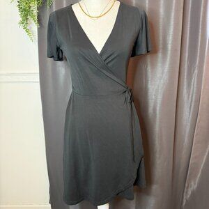 Lulu’s Black Wrap Mini Dress | Size Medium
